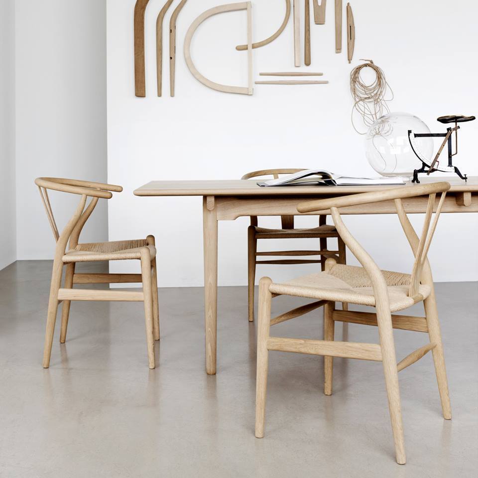 Ghế wishbone chair, biểu tượng của phong cách nội thất Scandinavian và mid-century
